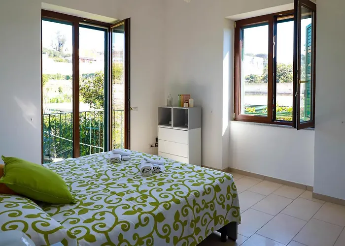 Le Signore by Tizzano House